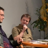 "Zagłębie poetyckie" - spotkanie z poetami Pawłem Lekszyckim i Wojciechem Brzoską